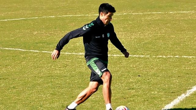 Banfield cambia el esquema ante la suspensión de Lollo