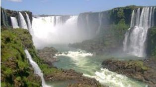 Las Cataratas est&aacute;n en la cima del concurso de las siete nuevas maravillas