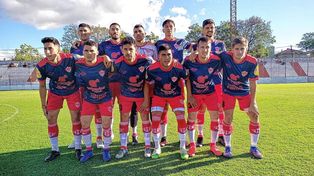 En su cancha, Atlético Paraná derrotó 2 a 0 a San Martín de Diamante.