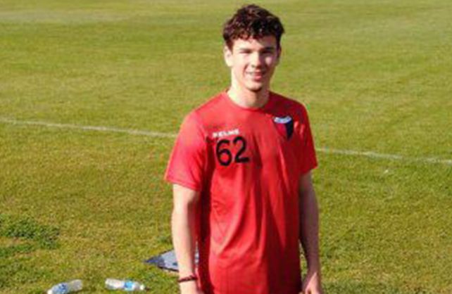 Aaron Martínez se sumó a entrenar con el plantel de Colón.