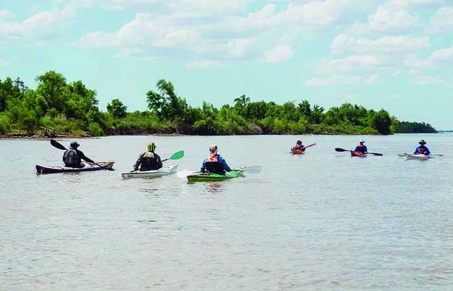 El Parque Nacional Pre Delta protege un sector del valle de inundación del río Paraná donde se inicia el Delta.