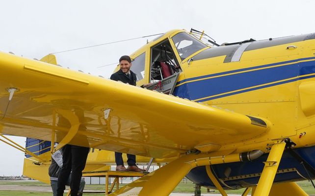 Políticos en redes: el vuelo de Pullaro, Michlig no pierde tiempo y la foto con los Midachi