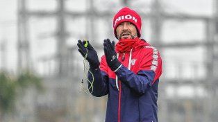 Con todos a disposición, ¿Kily González piensa en meter mano entre los 11?