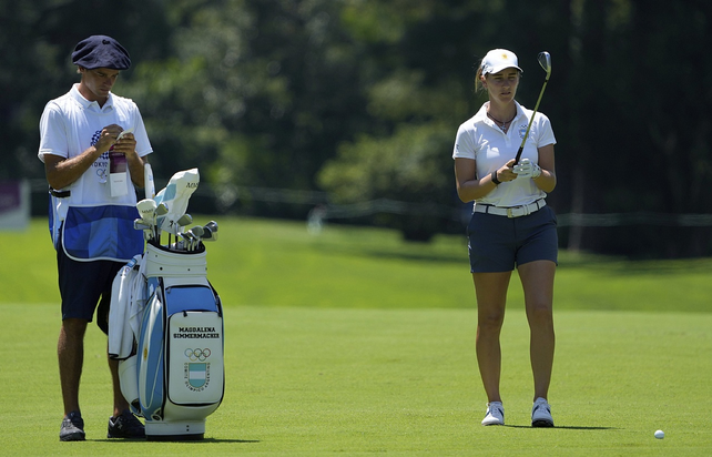 La argentina Simmermacher, lejos de los puestos por medalla en golf