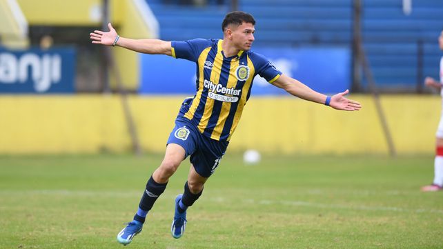 Gaspar Duarte ingresó en el entretiempo y en pocos minutos anotó dos goles para el equipo de Matías Lequi.