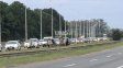 Un peligro total. Motos y bicicletas cruzan la autopista sin medir ningún tipo de consecuencia todas las mañanas. Foto: captura de pantalla video gentileza RTS.