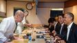 El maestro chef japonés que deleitó a Obama pronostica el final del sushi