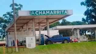 Pericias. Personal policial de Criminalística levantó huellas en el lugar.