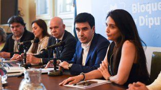 El exconcejal reutilizó el tuit de Federico Sturzenegger con inteligencia artificial.