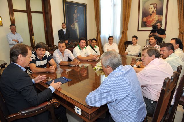 Caras largas. La reunión hoy en casa de Gobierno. Foto Cultura y Comunicación.&nbsp;