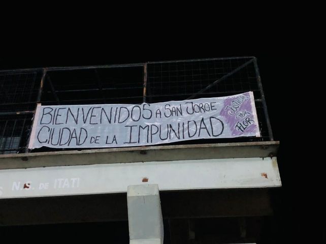 La sorpresiva aparición de pintadas callejeras enmarcan las actividades programadas por familiares