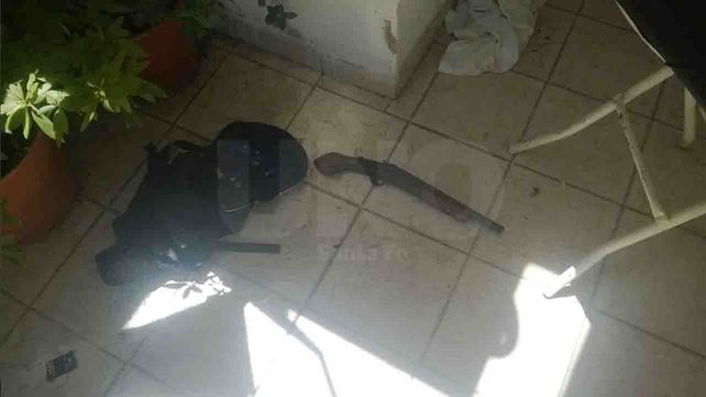 Fracasan en un robo, se tirotean con la policía y caen presos