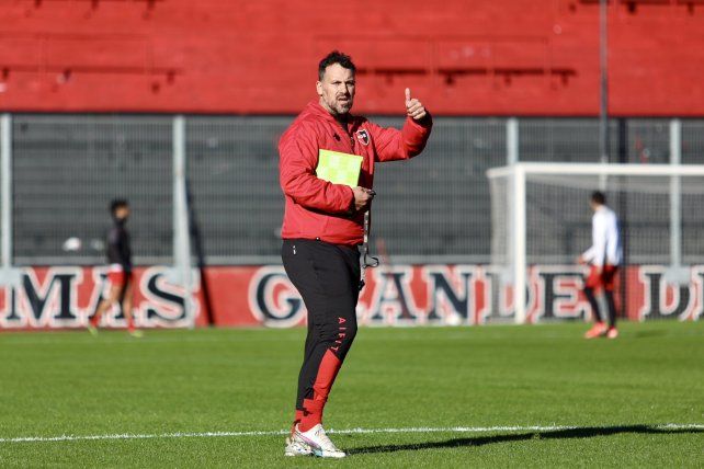 Cristian Fabbiani busca darle un impulso ofensivo a la formación de Newells.