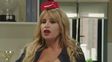 la azafata sexy de flor pena no pudo con mike amigorena pero puso en llama a los televidentes