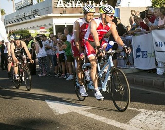 El nadador nacido en las Islas Canrias finalizó el Ironman de Lanzarote.