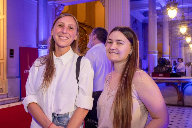  Agostina Bianco y Bárbara Moreira