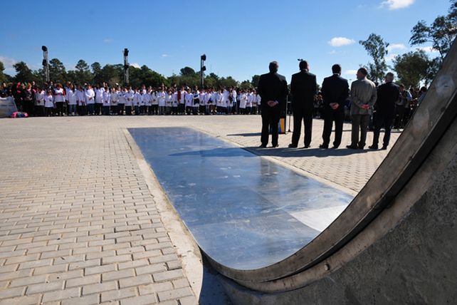 Se inauguró esta mañana el Parque Biblioteca de la Constitución Nacional