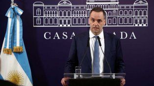 Manuel Adorni confirmó que Luis Caputo hará anuncios mañana