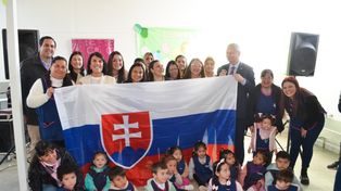 El embajador eslovaco Ratislav Hindicky y el intendente Enri Vallejos celebraron la diversidad y la cooperación internacional en Reconquista.