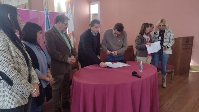 Casilda: firman convenios para promoción y protección de derechos de niños, niñas y adolescentes