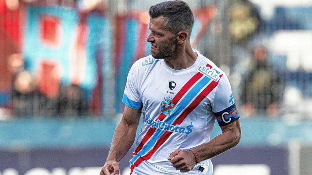 El ex-Patronato Nicolás Domingo marcó el gol para Arsenal de Sarandí.