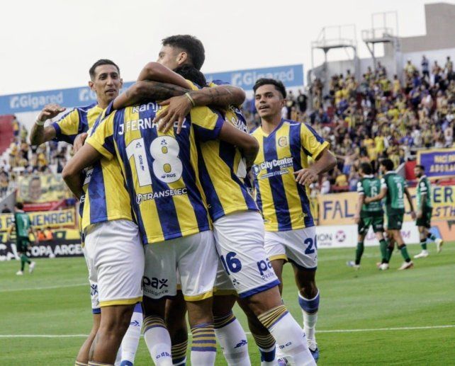 Todo Central celebra el gol de Julián Fernández
