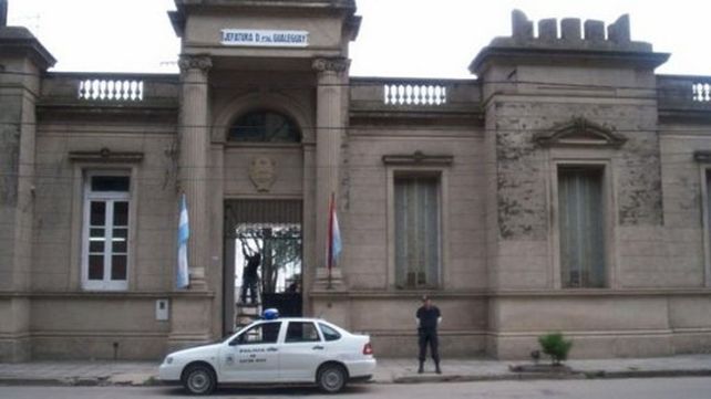 A punta de pistola le robaron casi 300.000 pesos a un verdulero
