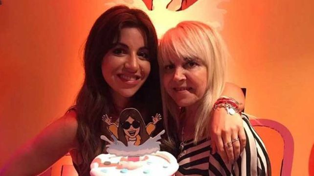 Gianinna festejó los 30 sin nombrar a Diego