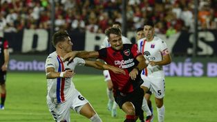 Angelo Martino retorna al once titular luego de cumplir su sanción por acumulación de tarjetas amarillas.