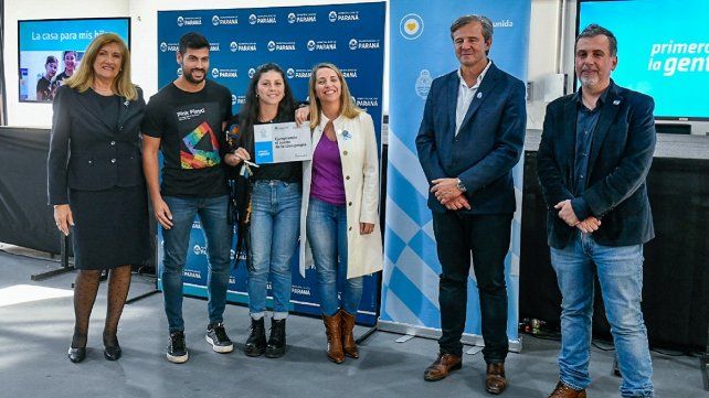 Entregaron más departamentos del Procrear en Paraná