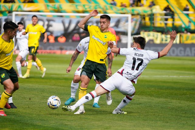 El último enfrentamiento entre Newell's y Defensa y Justicia fue empate 1-1 en Florecio Varela.