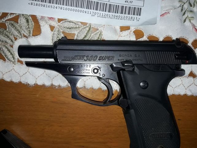 Buscan a dos violentos tiratiros del barrio Barranquitas que escaparon en moto