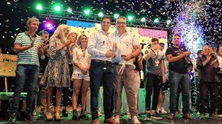 Carlos Rubiolo, papá de Pedro, recibió el reconocimiento de mejor deportista rafaelino.
