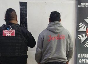 Se entregó otro de los hinchas que robaron al vendedor de Rondeau y Olivé