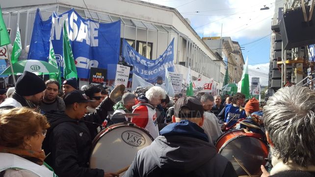Así se vive el paro y movilización de trabajadores en Santa Fe