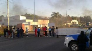 Recreo: vecinos cortan el tránsito en ruta 11 en reclamos de mayor presencia policial