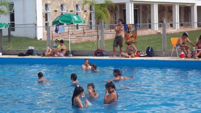 Jubilados y pensionados de Paraná, a la pileta