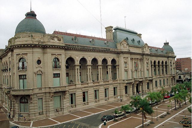 El lunes 25 será feriado administrativo