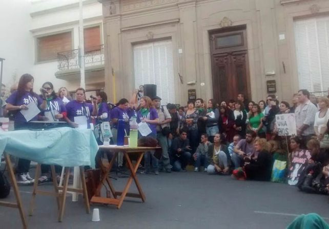 El #NiUnaMenos se expandió en las redes sociales