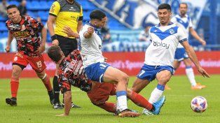 Vélez y Barracas Central igualaron sin goles en el Amalfitani.