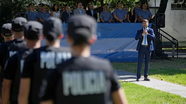 Pullaro le da más facultades a la policía en la investigación primaria.