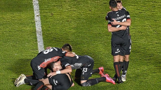 Castro: Colón se lo merece, porque es un club muy grande