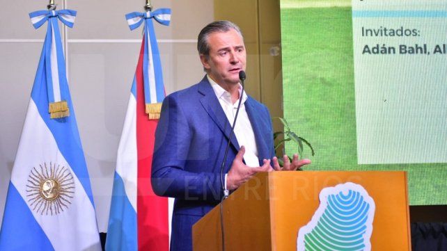 Adán Bahl: No me atrevería a usar la palabra ajuste