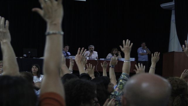 En Asamblea. La decisión contó con 171 votos.