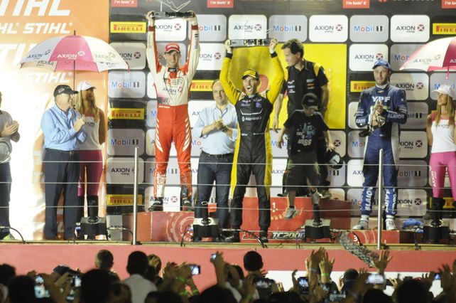 Las 20 mejores postales del Súper TC2000 en el Callejero de Santa Fe