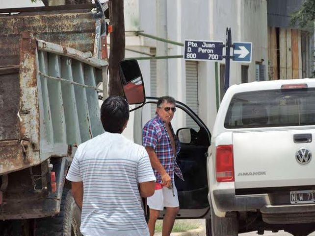 Un funcionario de Rufino amenazó con un arma de fuego a los empleados de paro