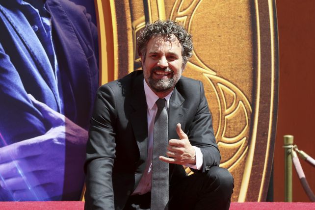De un Avenger a otro: Mark Ruffalo pidió rezar por la salud de Jeremy Renner