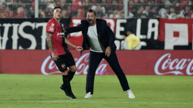 El Ogro Fabbiani designó a los futbolistas de Newells que permanecerán concentrados para el partido en el Coloso.
