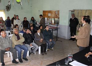Se licitaron obras de iluminación para barrios del norte y oeste de la ciudad
