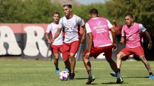 Cristian Ferreira será titular esta noche ante Arsenal.
